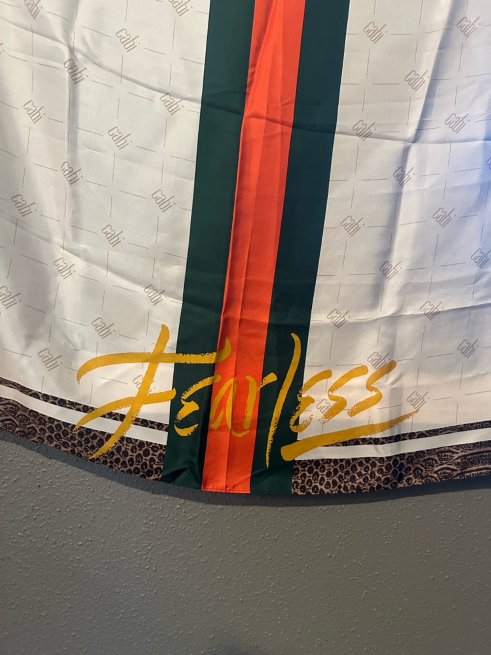Cabi 100% Silk Scarf- Fearless with London Skyline - Picture 4 of 5